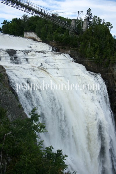 chutes montmorency quebec