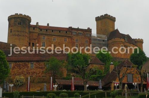 castelnau bretenoux chateau médiéval du Lot