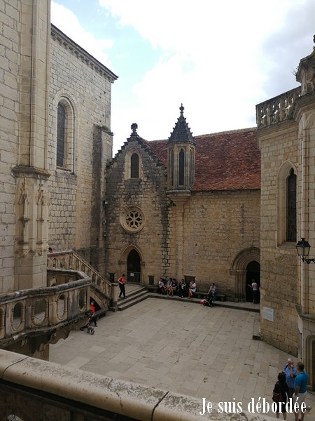 esplanade du sanctuaire rocamadour