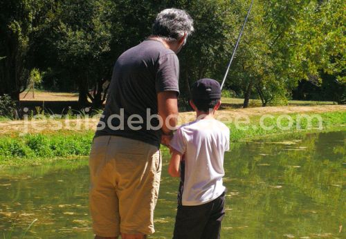 séance de pêche à la truite au gouffre du blagour dans le Lot