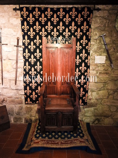 trone