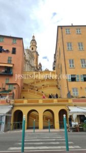 Basilique Saint Michel - Menton en famille