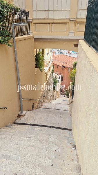 Escaliers direction Monte Carlo
