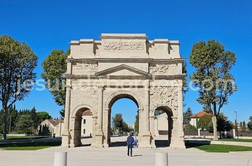 arc triomphe orange
